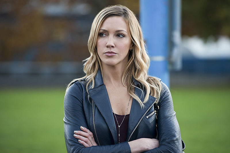 Illustration for article titled Arrow closes out the year by dropping the damn hammer